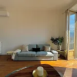 Giardino Floreale Di * Μενάτζιο